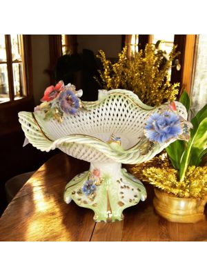 Stand, artistic ceramic centerpiece, decorated with flowers and gold details, handmade