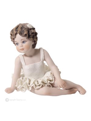 ORTHENCINE - Capodimonte figurine, romantic dancer, a porcelain masterpiece.