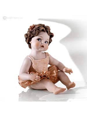 RENEE - Capodimonte statuette, porcelain dancer of rare beauty.