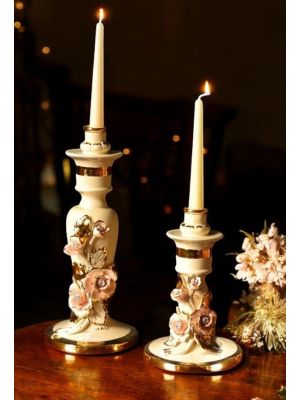 Set of 2 candlesticks in fine ceramic, decorated with roses and golden details, handmade.