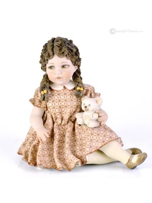 SOFIA - Capodimonte doll, classic and precious, perfect for collections. 
