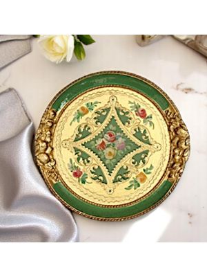 Wooden tray with 24K gold leaf details, inspired by historic Florentine art.