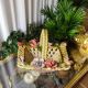 Centerpiece, ceramic basket decorated with flowers and refined golden details, made entirely by hand.